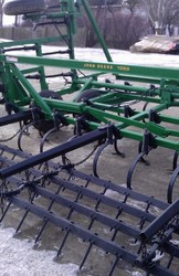 Культиватор John Deere 1050