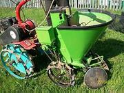 Продам картофелесажалку для мотоблока